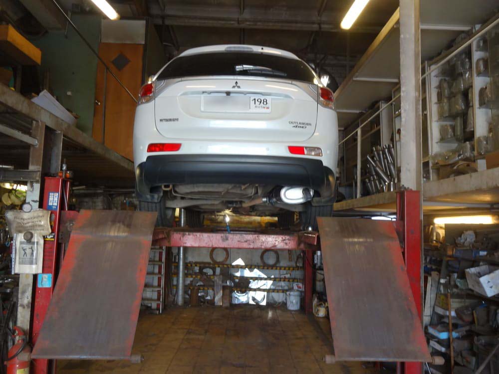 Внешний вид Mitsubishi Outlander после диагностики