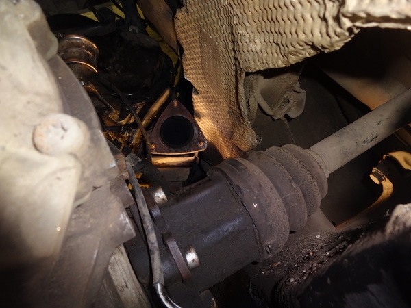 Демонтировать катализаторы Ауди с двигателем V6 FSI